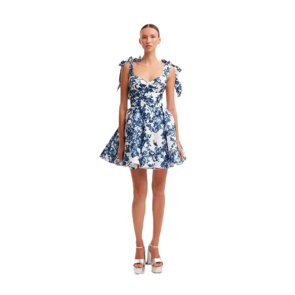 Damen Verspieltes Minikleid mit floralem Design und raffinierten Trägern EB