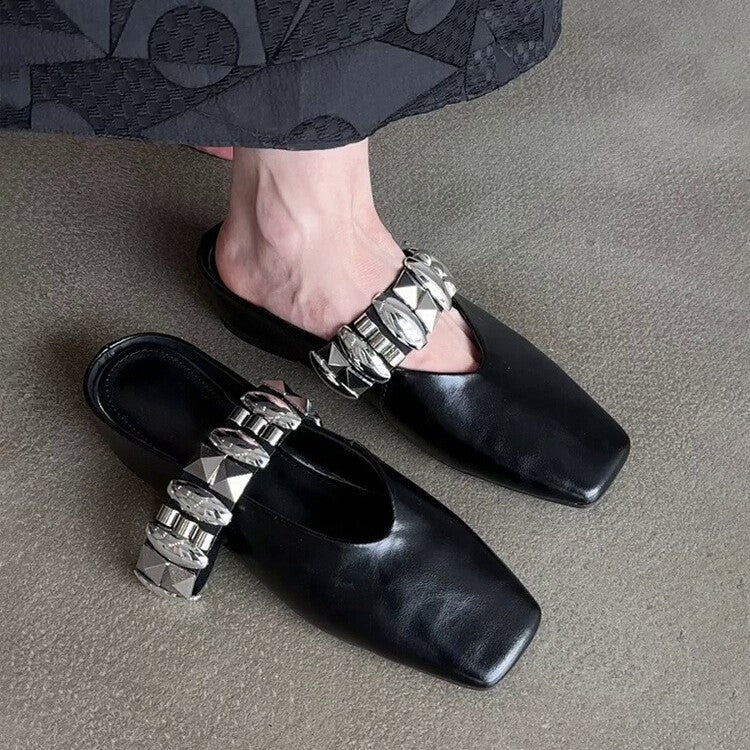 Damen Stiefelette mit glamourös dekoriertem Riemen EB