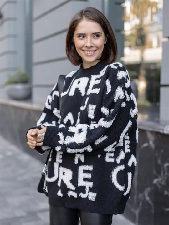 Damen Oversized Strickpullover mit auffälligem Schriftzug und lässiger Passform EB