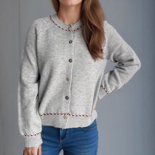 Damen Strickjacke mit dekorativen Knopfdetails und breiten Ärmeln EB