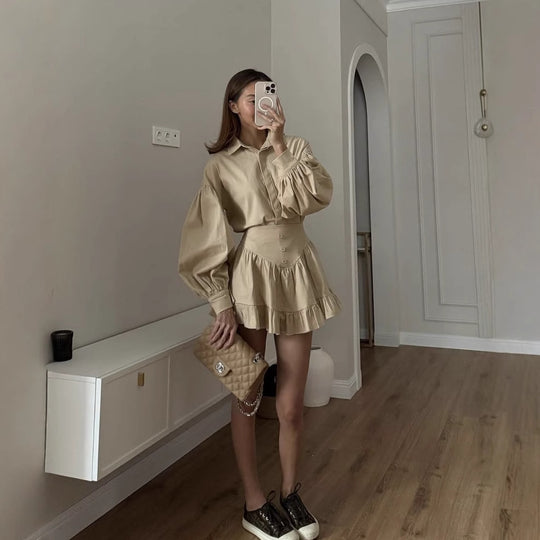 Damen Set aus eleganter Bluse mit Puffärmeln und schwingendem Rock EB