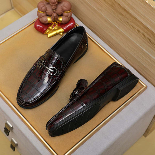 Herren Mokassin aus elegantem Leder mit glänzendem Kroko-Design EB