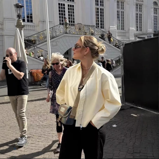 Damen Trendige Bikerjacke aus hochwertigem Material EB