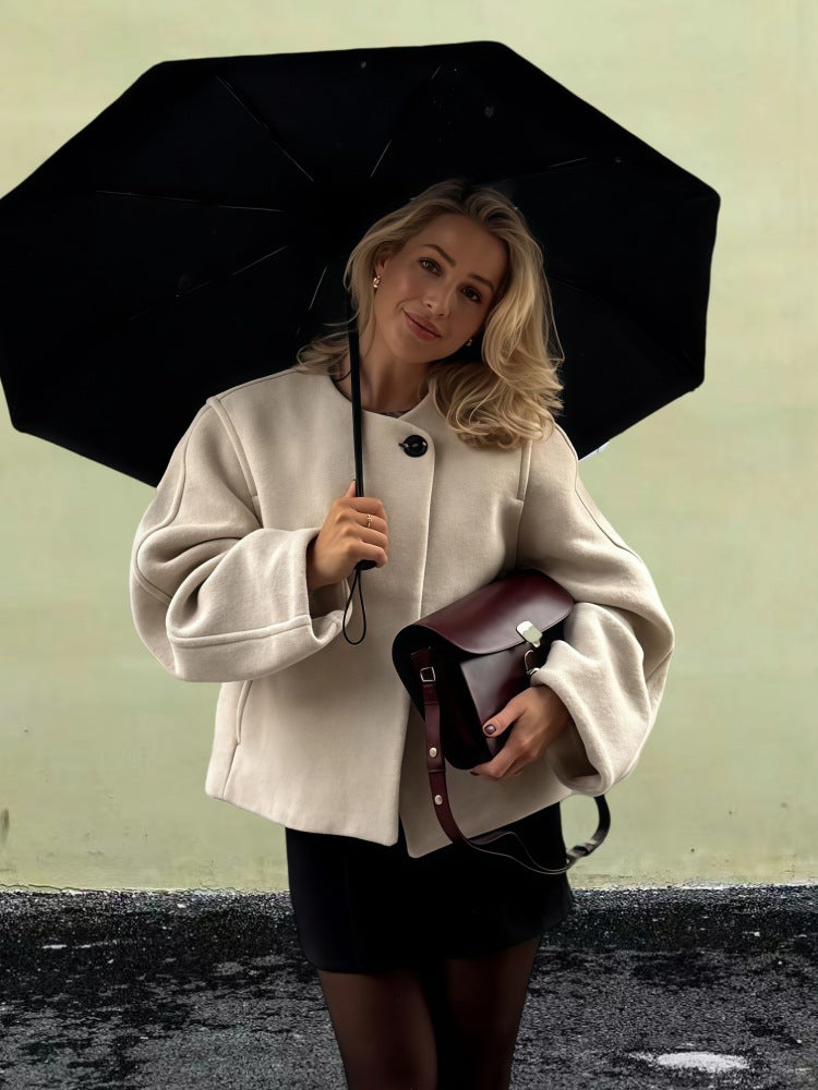 Damen Schulterjacke mit voluminösen Ärmeln und schickem Schnitt EB