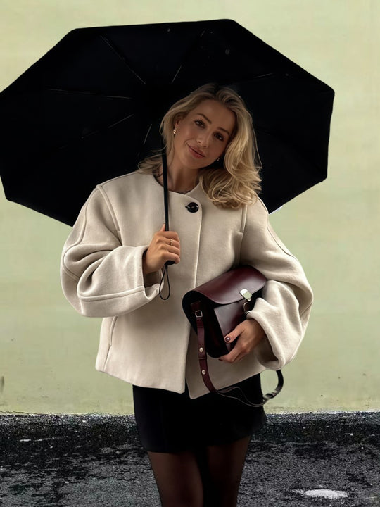 Damen Schulterjacke mit voluminösen Ärmeln und schickem Schnitt EB