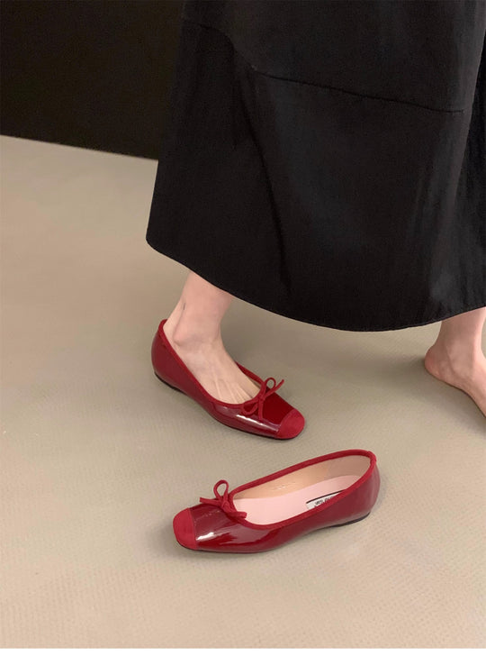 Damen Ballerinas mit eleganten Schleifen und glanzvoller Oberfläche EB