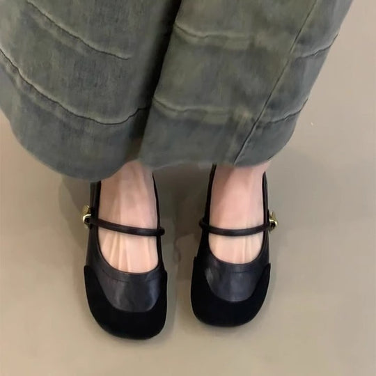 Damen elegante Ballerinas mit modischem Riemchen und geschmackvollem Metallic-Detail EB