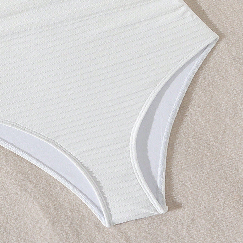 Damen Einteiler Badeanzug mit modischem Wickeldesign und aufregenden Cut-Out-Details EB