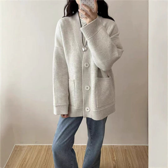 Damen Großer Strickcardigan mit tiefem V-Ausschnitt und praktischen Taschen EB