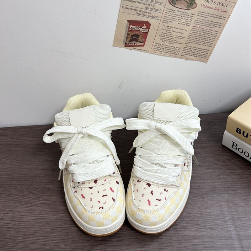 Damen Sportliche Sneakers mit flexibler Textur und atmungsaktiven Einsätzen EB