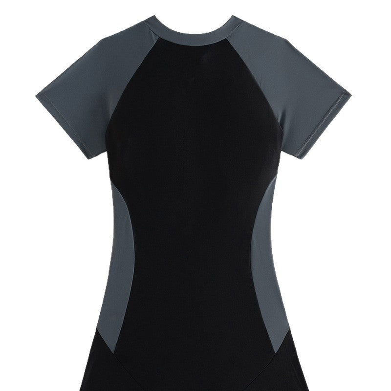 Damen sportlicher Shorty-Badeanzug EB