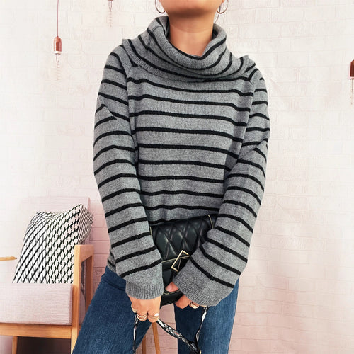 Damen Pullover mit weichem Kragen und dekorativen Knöpfen EB