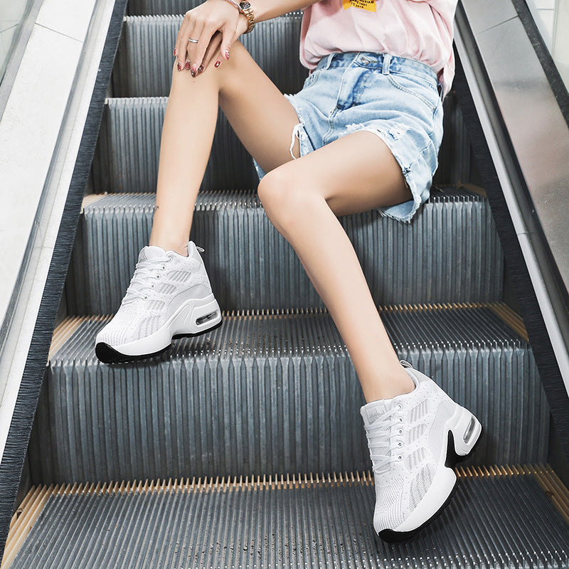 Damen Sportliche Sneakers mit dämpfender Luftpolstersohle und atmungsaktivem Obermaterial EB