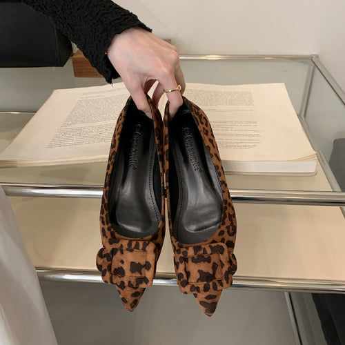 Damen elegante spitze Ballerinas mit modischem Schnallen-Detail EB