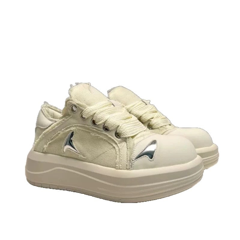 Damen Sneakers mit gepolsterter Laufsohle und modischem Design EB