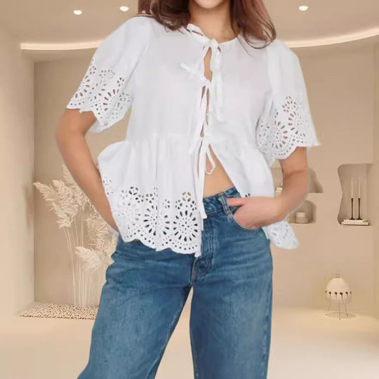Damen Bluse mit Schnittdetails und Luftig-weitem Design EB