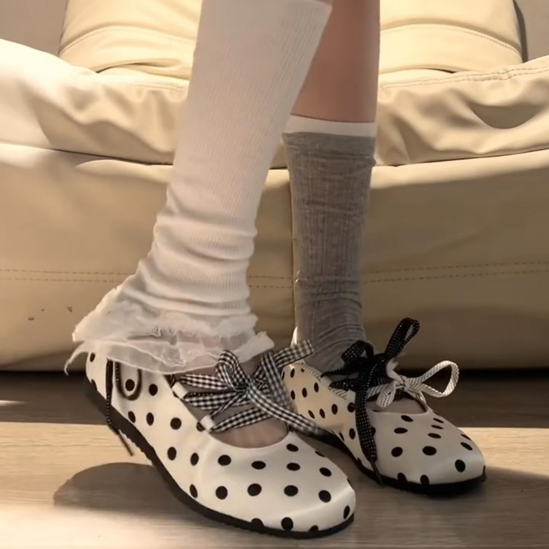 Damen Freizeit-Ballerinas mit modischem Punkte-Design und verstellbaren Schleifen EB