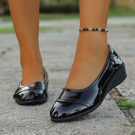 Damen Elegante Ballerinas mit komfortablem Fußbett und glänzender Oberfläche EB