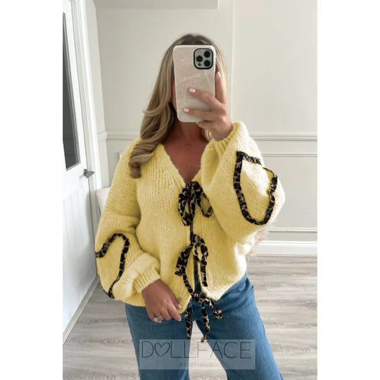 Damen lässiger Strickpullover mit verspielten Details EB