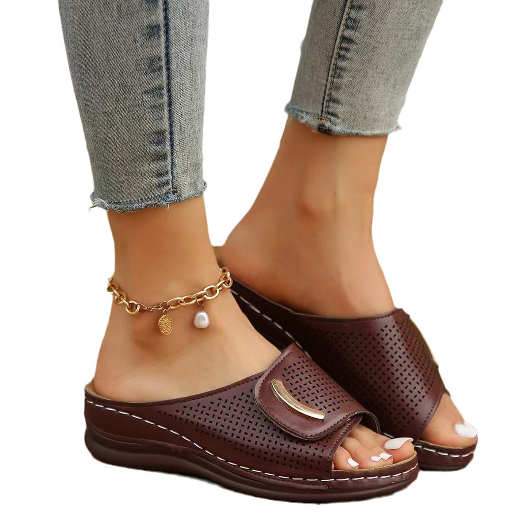 Damen Atmungsaktive und elegante Slide-Pantoletten mit modischer Perforation EB