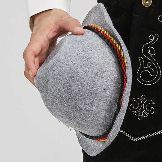 Herren nan traditionelle kurze Trachtenlederhose mit aufwendiger Stickerei und verstellbaren Trägern EB
