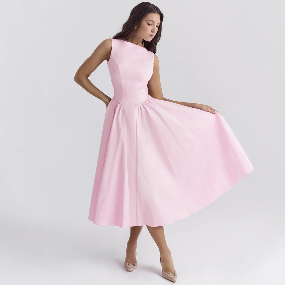 Damen Cocktailkleid mit elegantem Taillenbetonung und schwingendem Rock EB