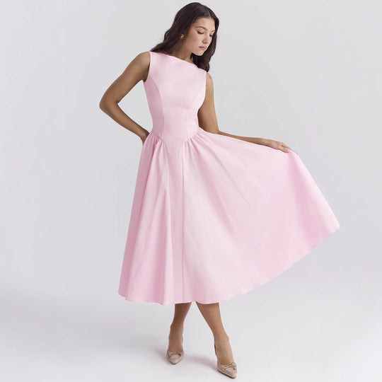 Damen Cocktailkleid mit elegantem Taillenbetonung und schwingendem Rock EB