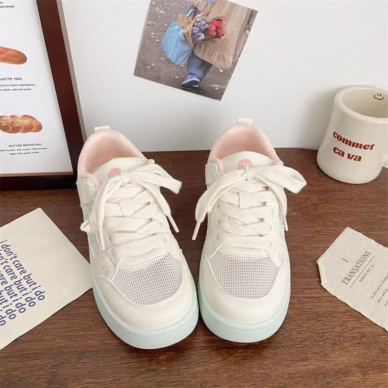 Damen Sportliche Hochsohle Sneakers mit verspieltem Design EB