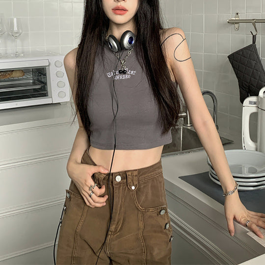 Damen-Crop-Top mit hohem Kragen und dezentem Schriftzug EB