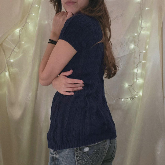Damen Strickoberteil mit feinem Zopfdesign und breiten Ärmeln EB