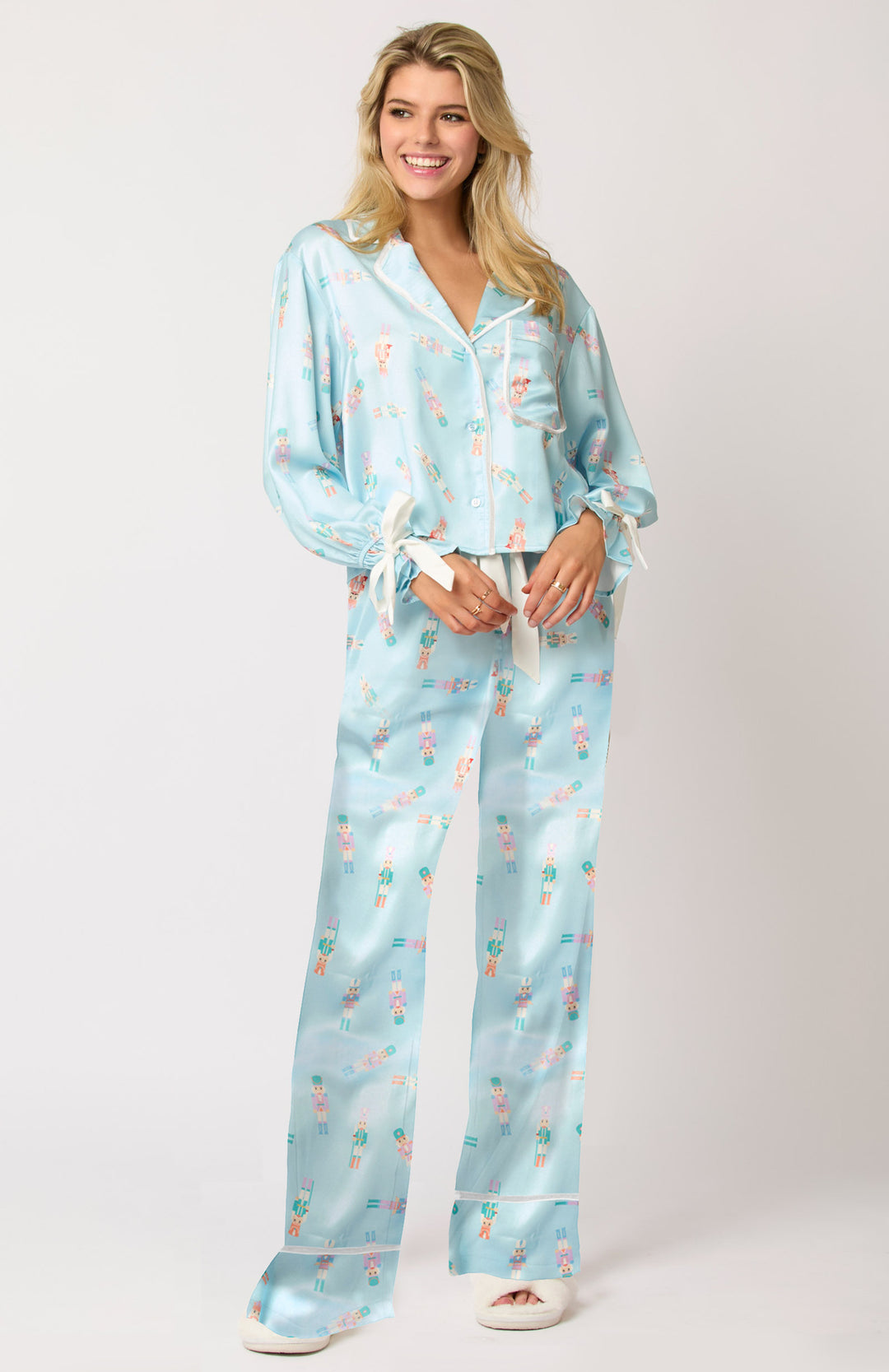 Damen luxuriöses Satin-Pyjama-Set mit niedlichem Nutcracker-Motiv EB