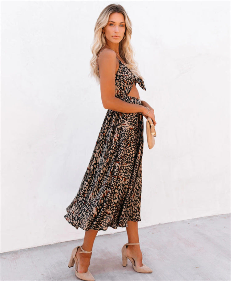 Damen Midikleid mit verspieltem Schnitt und fließendem Material EB