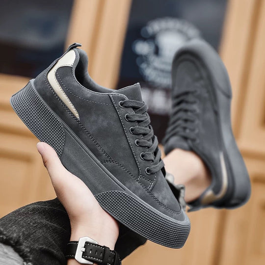Damen Sneaker aus hochwertigem Wildleder mit klassischem Design EB