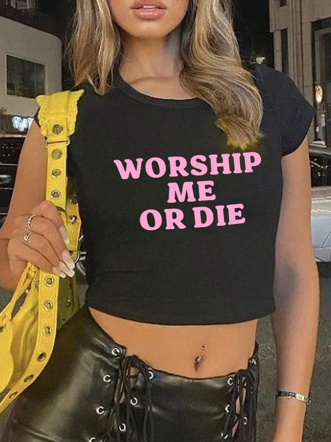 Damen Crop-T-Shirt mit auffälligem Statementdruck EB