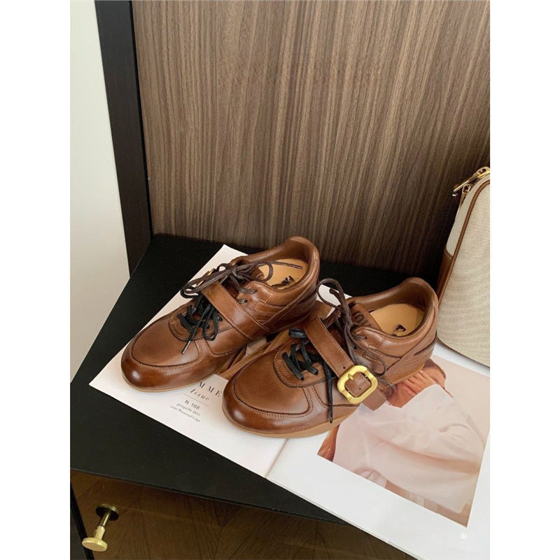 Damen sportliche Sneakers mit innovativem Schnürsystem und modischem Buckle-Riemen EB
