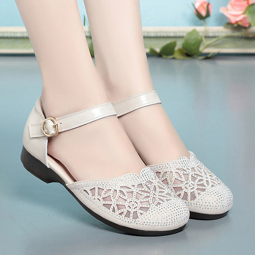 Damen Ballerinas mit funkelndem Strass und eleganter Riemchen-Detail EB