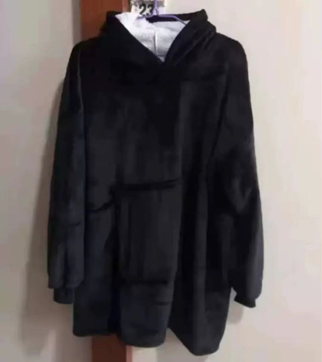 Damen Großer Kapuzenpullover mit kuscheligem Fleece und praktischen Taschen EB