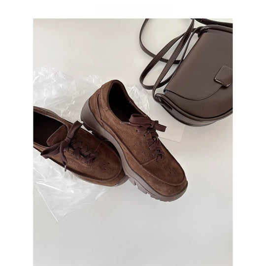 Damen Komfortable Sneaker mit gepolsterter Innensohle und trendiger Schnürung EB
