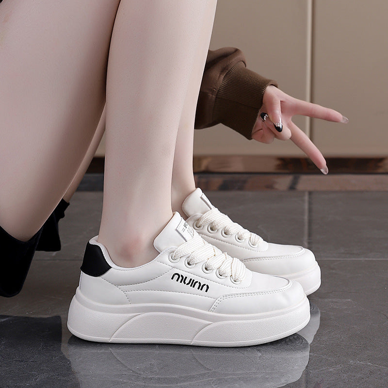 Damen Chunky Sneakers mit gepolstertem Fußbett und rutschfester Sohle EB