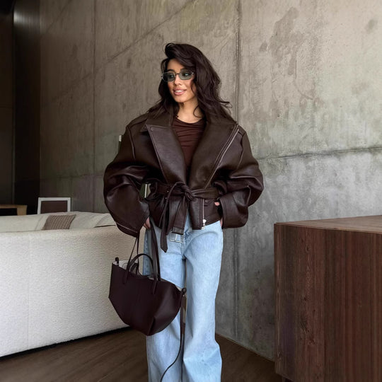 Damen elegante Kunstlederjacke mit Gürtel und übergroßen Ärmeln EB