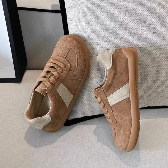 Damen Komfortable Sneakers aus hochwertigem Wildleder mit flexiblem Schnürsystem EB