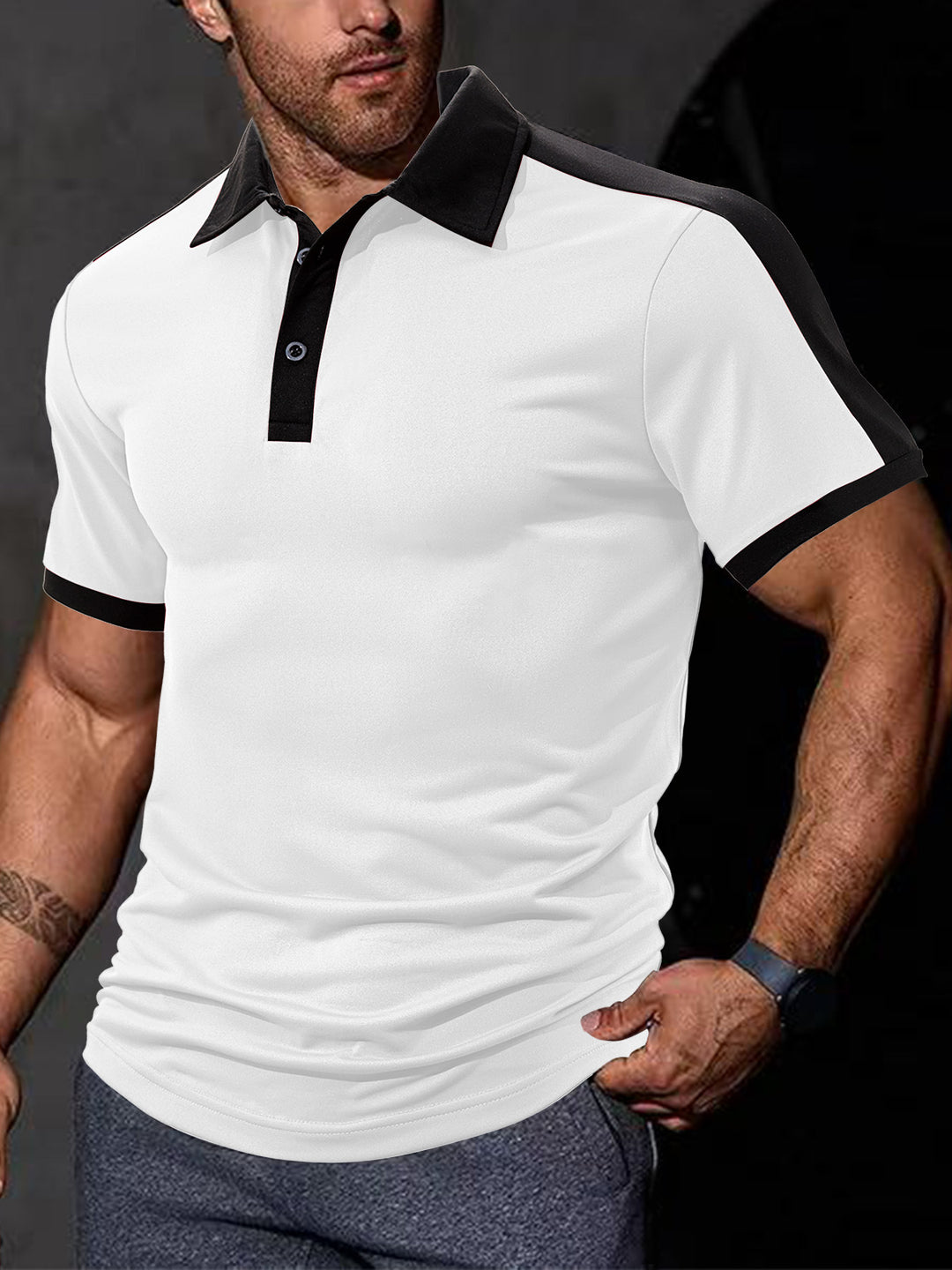 Herren nan figurnahes Kontrast-Poloshirt mit Schulterpasse und Hemdkragen EB