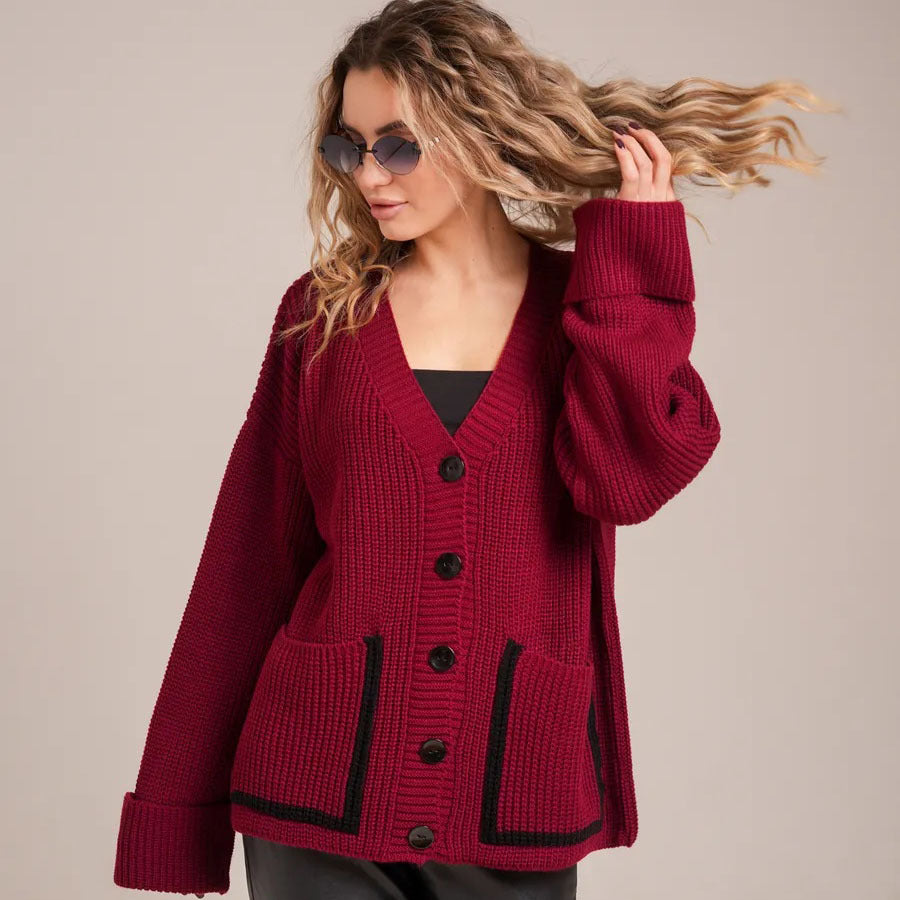 Damen Grobstrickjacke mit großen Taschen und dekorativem Knopf EB