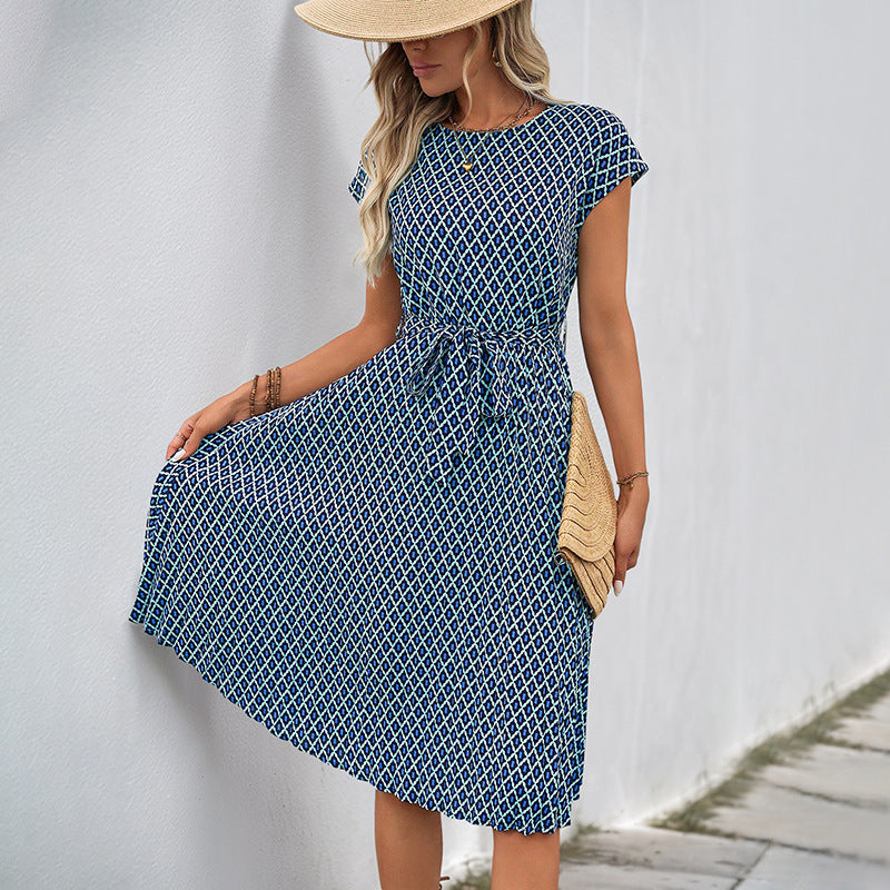 Damen Midi Sommerkleid mit bindbarem Taillengürtel und grafischem Muster EB