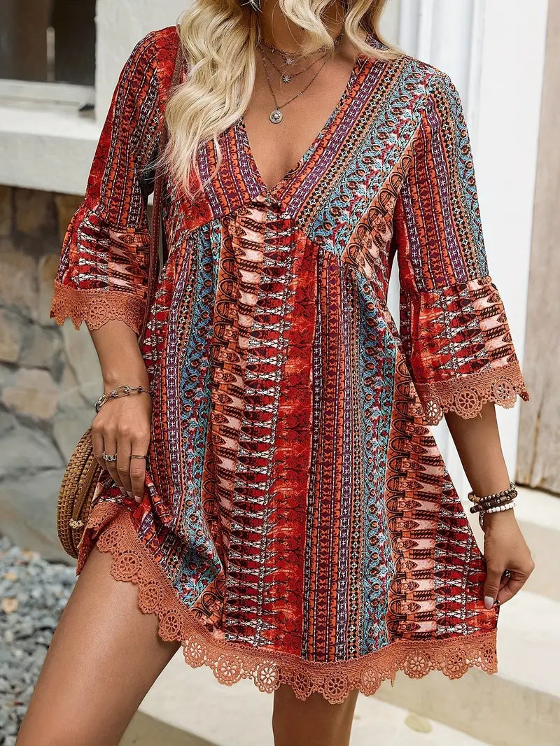EB | Bedrucktes Freizeitkleid mit V-Ausschnitt