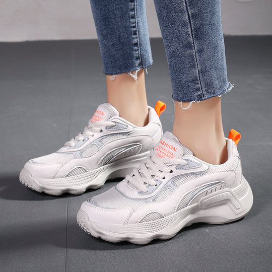 Damen Sportliche Sneaker mit dämpfender und atmungsaktiver Konstruktion EB
