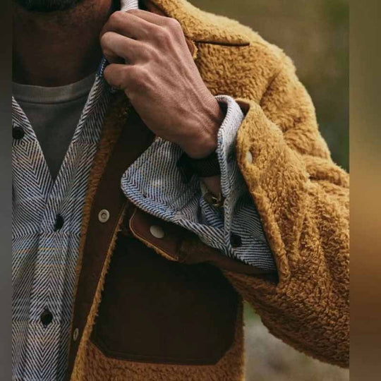 Herren Fleece-Jacke mit doppellagigem Design und praktischen Taschen EB
