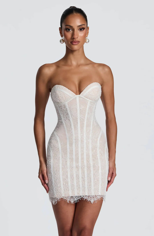 Damen Spitzen Kleid mit figurbetonter Silhouette EB