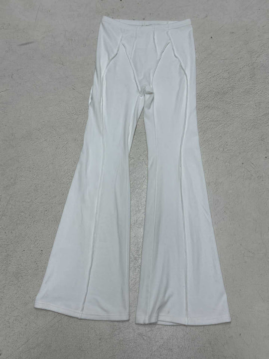 Damen Modische Flared Pants aus innovativem Stretch-Material EB