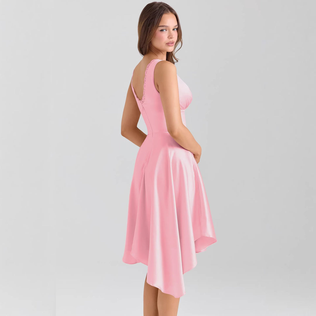 Damen Verspieltes Abendkleid mit asymmetrischem Saum und zarten Knopfdetails EB